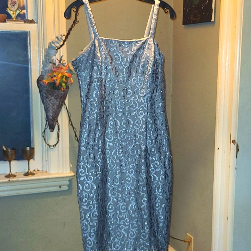 Js collections creamy Grey dress